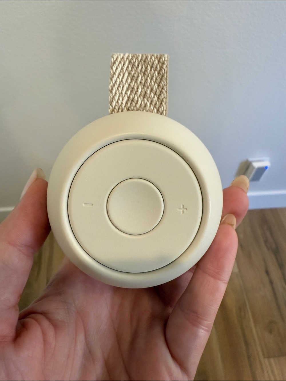 Hatch | Go Portable USB Sound Machine - Picture 2 of 3